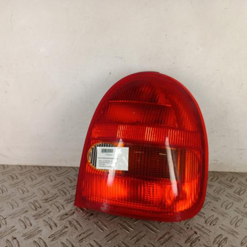 Feu arriere principal droit (feux) OPEL CORSA B Feu arriere principal droit (feux) OPEL CORSA B
