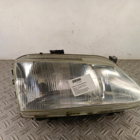 Optique avant principal droit (feux)(phare) RENAULT SCENIC 1 Photo n°1