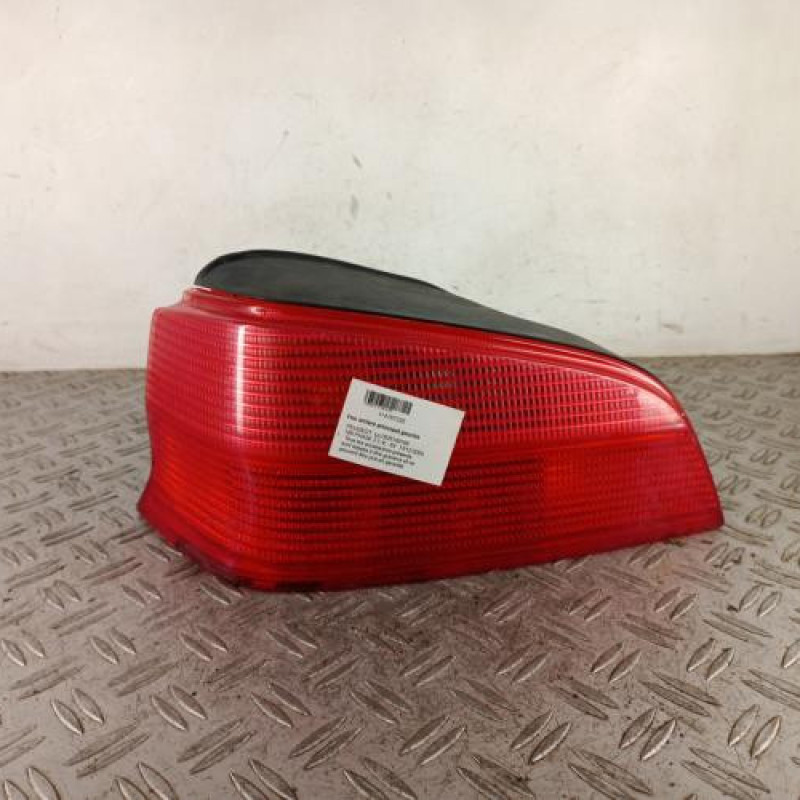Feu arriere principal gauche (feux) PEUGEOT 106