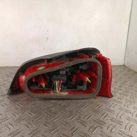 Feu arriere principal gauche (feux) PEUGEOT 106