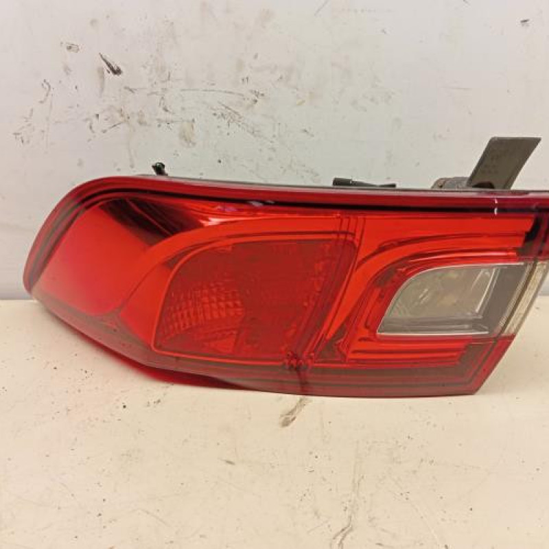 Feu arriere principal droit (feux) RENAULT CLIO 4 Feu arriere principal droit (feux) RENAULT CLIO 4