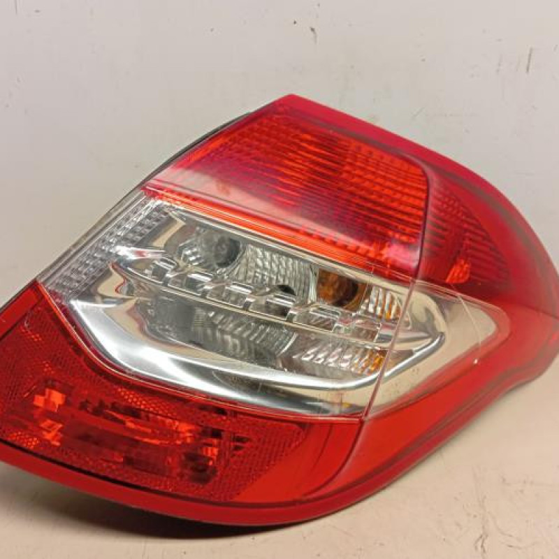 Feu arriere principal droit (feux) CITROEN C4 2 Feu arriere principal droit (feux) CITROEN C4 2