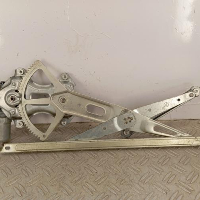 Leve vitre electrique avant droit TOYOTA VERSO-S