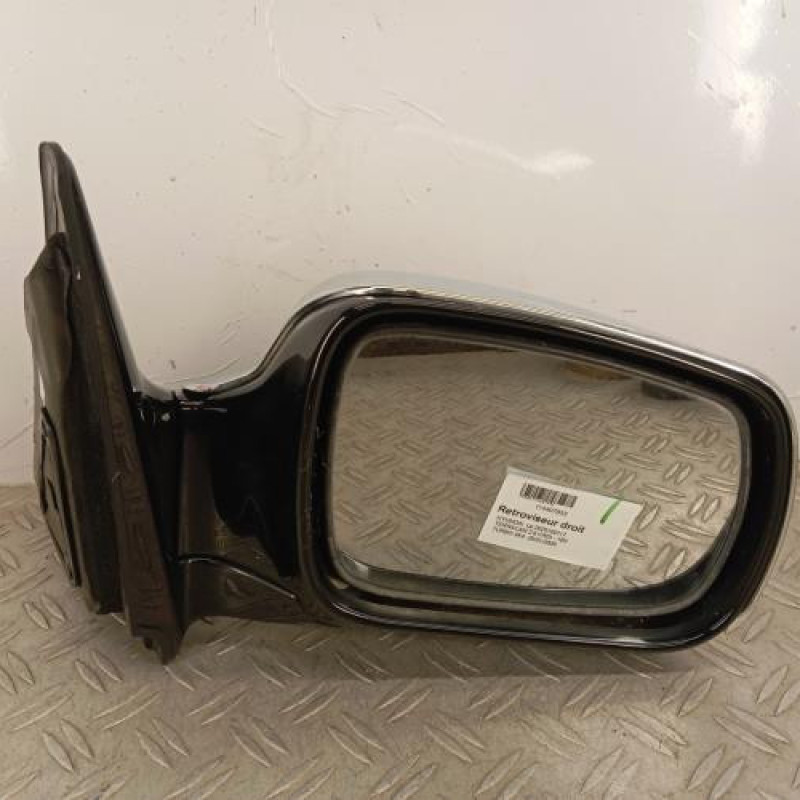 Retroviseur droit HYUNDAI TERRACAN