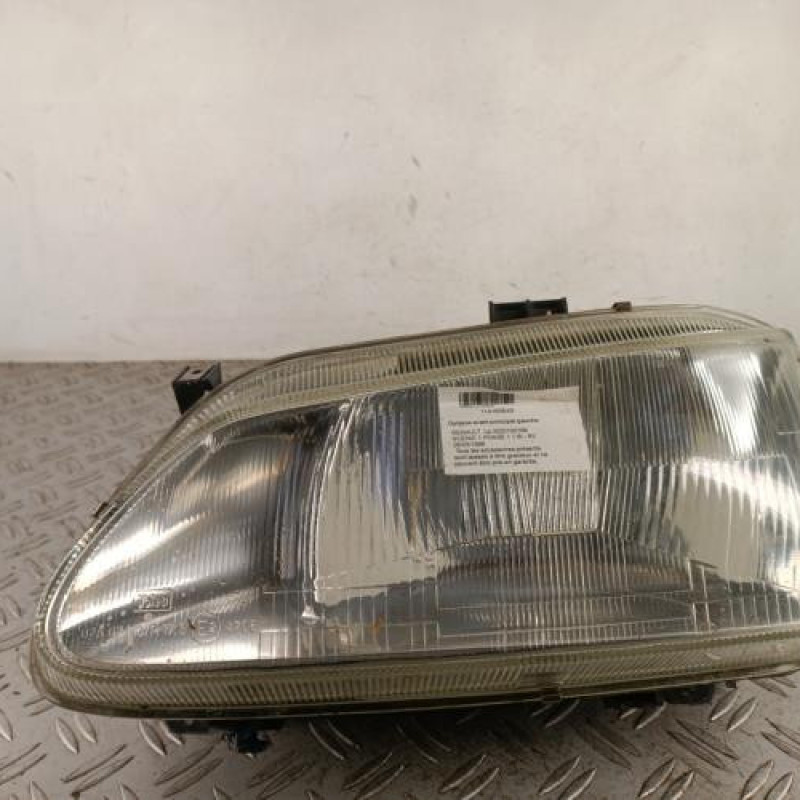 Optique avant principal gauche (feux)(phare) RENAULT SCENIC 1