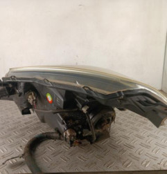 Optique avant principal droit (feux)(phare) TOYOTA YARIS 3