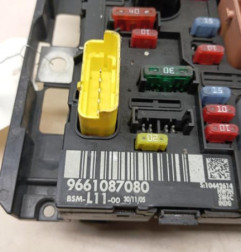 Boitier servitude moteur (BSM) PEUGEOT 307 Photo n°3