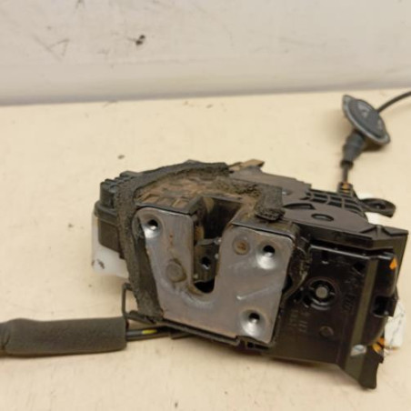 Serrure avant gauche RENAULT CLIO 4