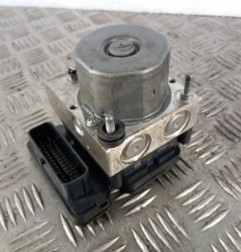 Bloc ABS (freins anti-blocage) MERCEDES CLASSE B 246