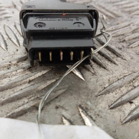 Interrupteur de leve vitre avant droit RENAULT SCENIC 1