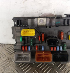 Boitier servitude moteur (BSM) PEUGEOT 1007 Photo n°1