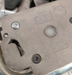 Ceinture avant droit TOYOTA VERSO-S Photo n°5