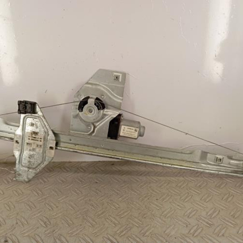 Leve vitre electrique avant droit PEUGEOT PARTNER 2