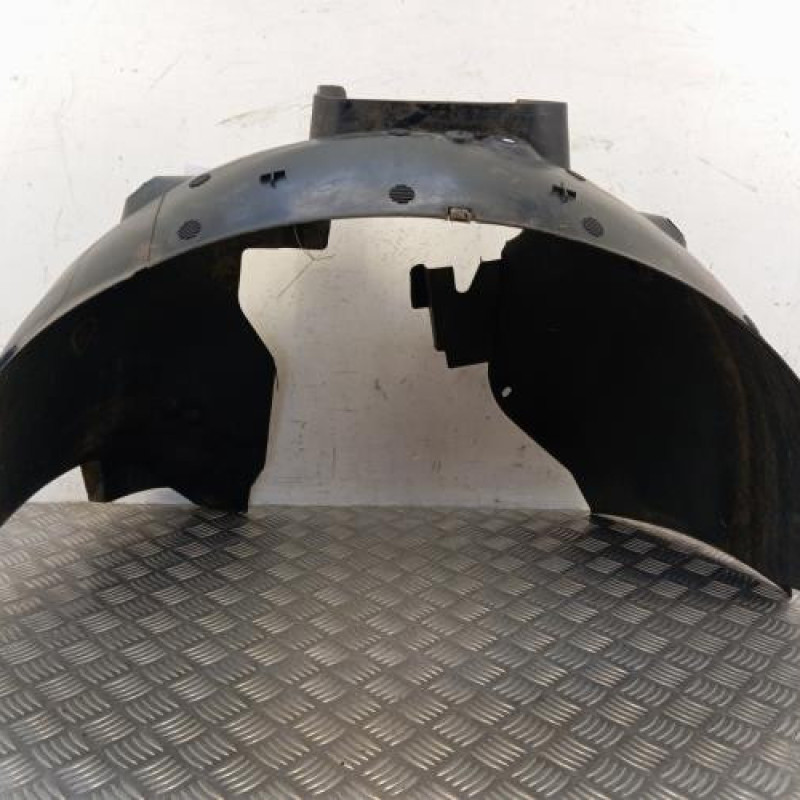 Pare boue avant gauche PEUGEOT 3008 1