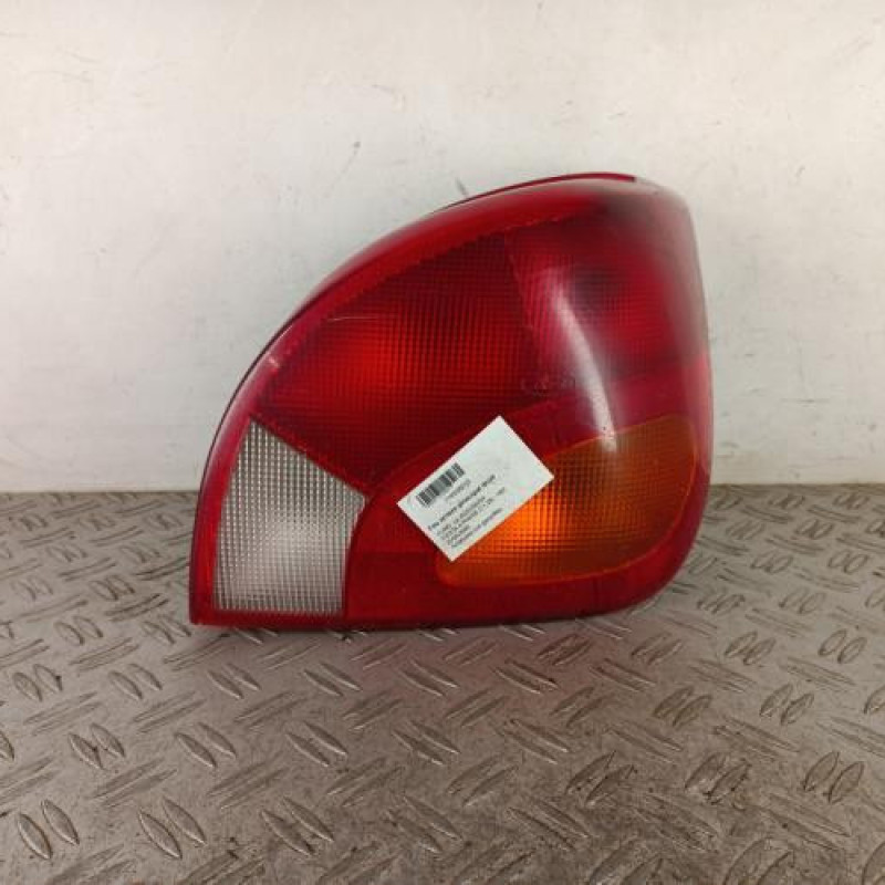 Feu arriere principal droit (feux) FORD FIESTA 4