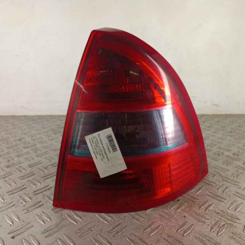 Feu arriere principal droit (feux) CITROEN C5 1 Feu arriere principal droit (feux) CITROEN C5 1
