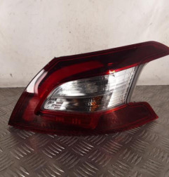 Feu arriere principal droit (feux) PEUGEOT 308 2 Photo n°1