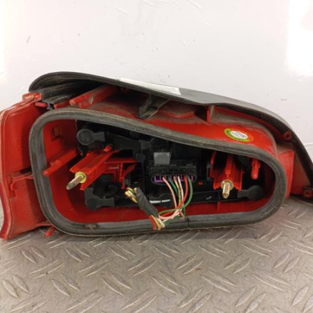 Feu arriere principal droit (feux) PEUGEOT 106