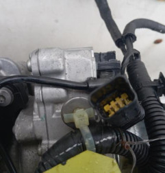 Cremaillere assistee CITROEN C4 CACTUS Photo n°5