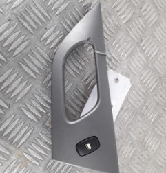 Interrupteur de leve vitre arriere droit PEUGEOT 407 Photo n°1