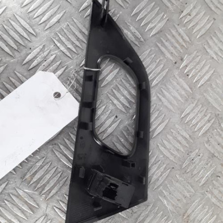 Interrupteur de leve vitre arriere droit PEUGEOT 407