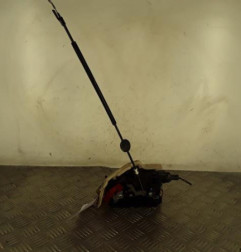 Serrure avant gauche VOLKSWAGEN GOLF 5 Photo n°1