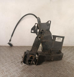 Serrure avant droit FORD FIESTA 5