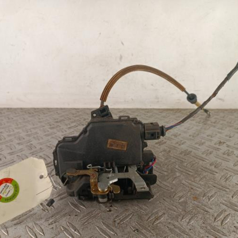 Serrure arriere droit SEAT LEON 1 Serrure arriere droit SEAT LEON 1