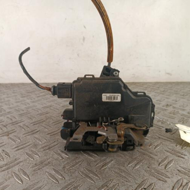 Serrure arriere gauche SEAT LEON 1