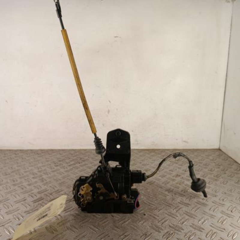 Serrure avant gauche SEAT LEON 1 Serrure avant gauche SEAT LEON 1