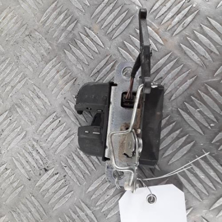 Serrure de coffre VOLKSWAGEN POLO 4