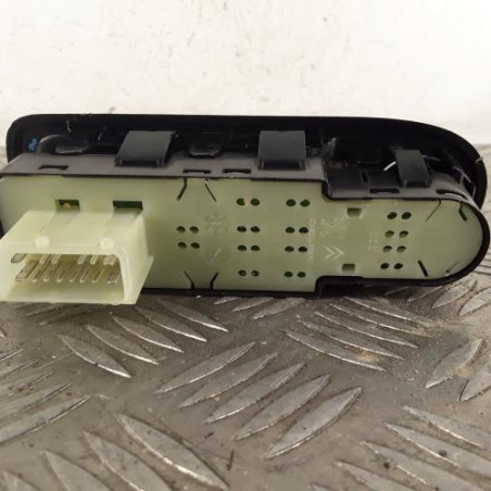 Interrupteur de leve vitre avant gauche CITROEN C3 2