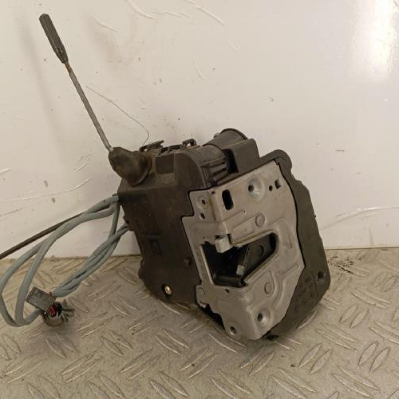 Serrure avant droit MERCEDES CLASSE C 203 COUPE SPORT