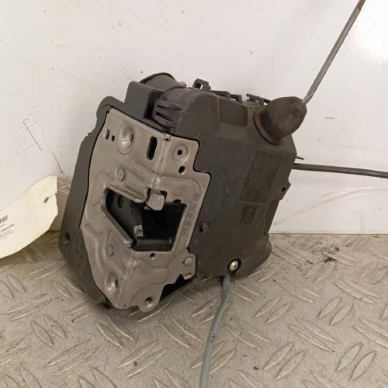 Serrure avant gauche MERCEDES CLASSE C 203 COUPE SPORT