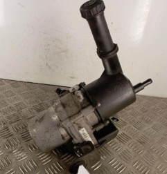 Pompe de direction PEUGEOT 5008 1 Photo n°1