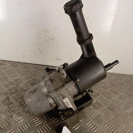Pompe de direction PEUGEOT 5008 1 Photo n°1