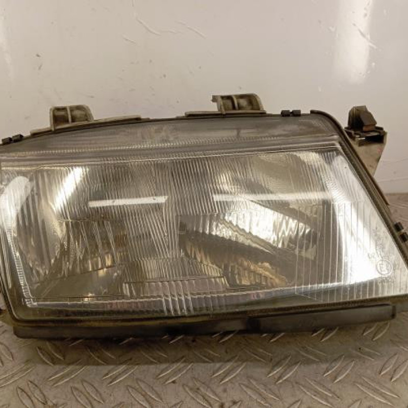 Optique avant principal droit (feux)(phare) SAAB 9.3 1