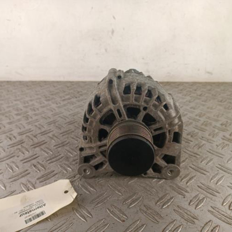 Alternateur RENAULT CLIO 4 Alternateur RENAULT CLIO 4