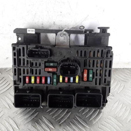 Boitier servitude moteur (BSM) PEUGEOT 407 Photo n°1