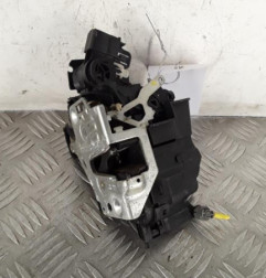 Serrure avant gauche MERCEDES CLASSE E 210 Photo n°1