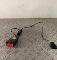 Attache ceinture avant droit ALFA ROMEO MITO