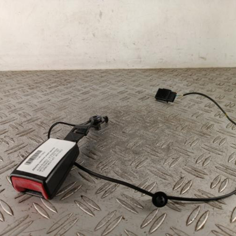 Attache ceinture avant gauche ALFA ROMEO MITO