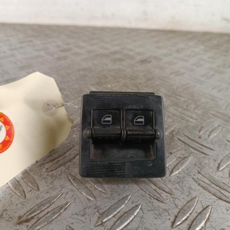 Interrupteur de leve vitre avant gauche VOLKSWAGEN NEW BEETLE 1