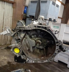 Boite de vitesses PEUGEOT 308 2 Photo n°1