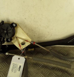 Leve vitre electrique avant gauche VOLKSWAGEN POLO 5