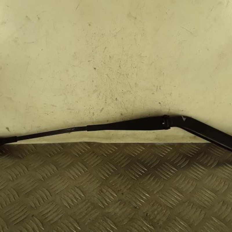 Bras essuie glace avant gauche BMW X1 E84