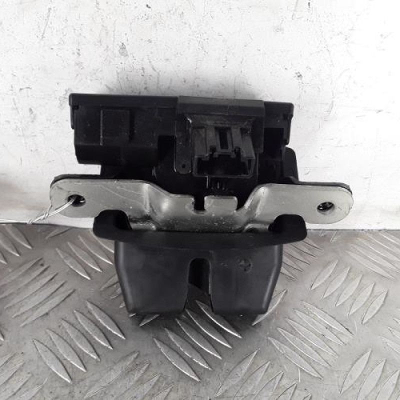 Serrure de hayon FORD FIESTA 6