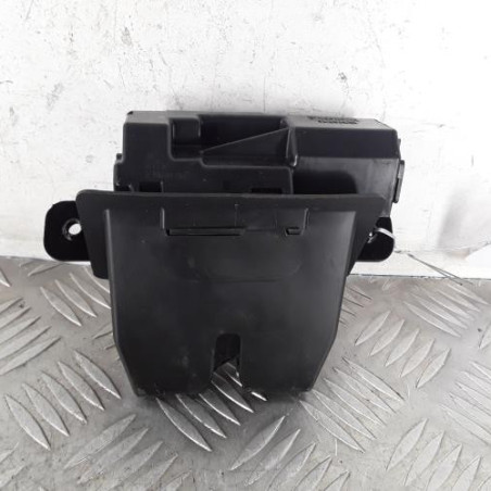 Serrure de hayon FORD FIESTA 6