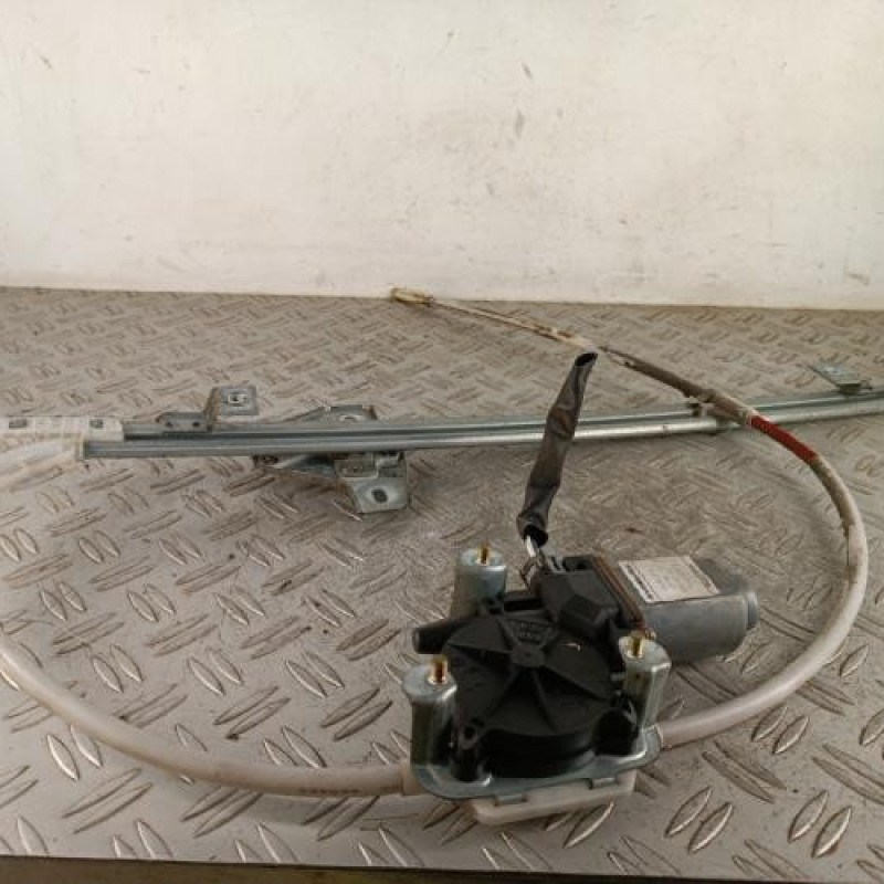 Leve vitre electrique avant droit RENAULT MASTER 2