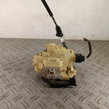 Serrure arriere droit VOLKSWAGEN PASSAT 5